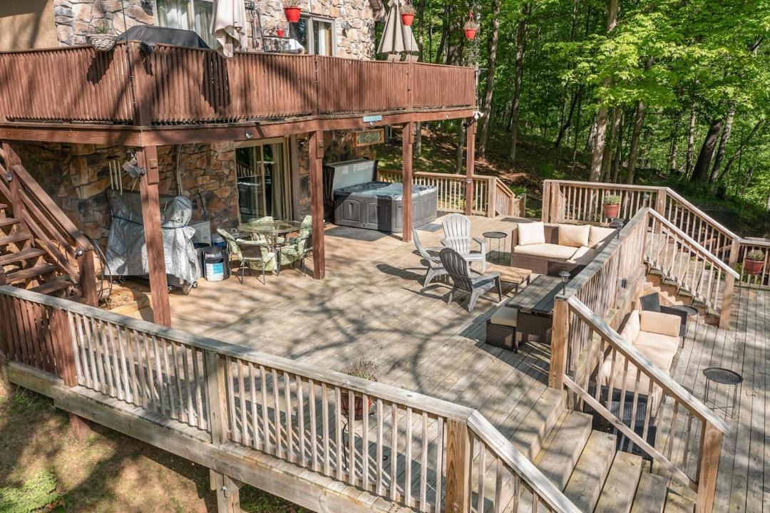 Photo of Patio Balcony in Carroll Valley