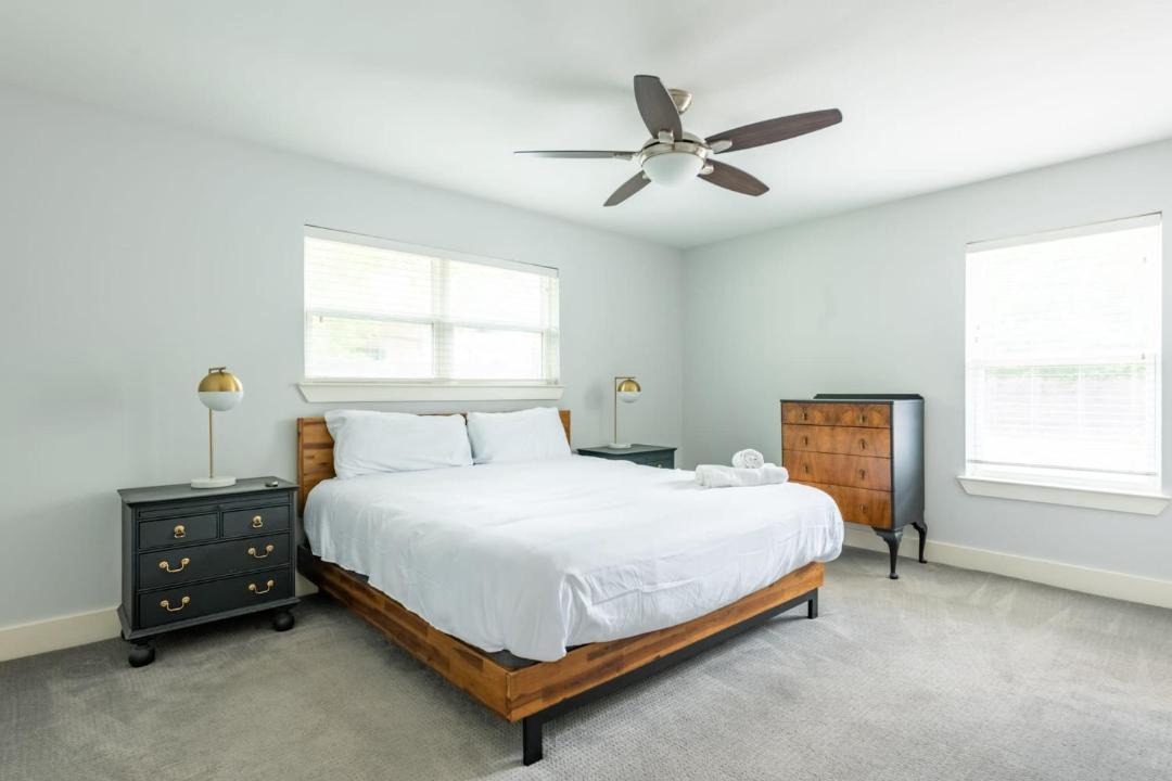 Photo of Bedroom in University Hills and Windsor Park