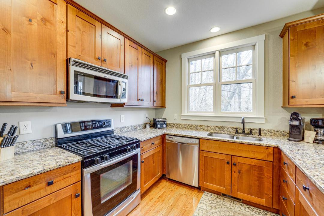Photo of Kitchen in Bear Lake Reserve