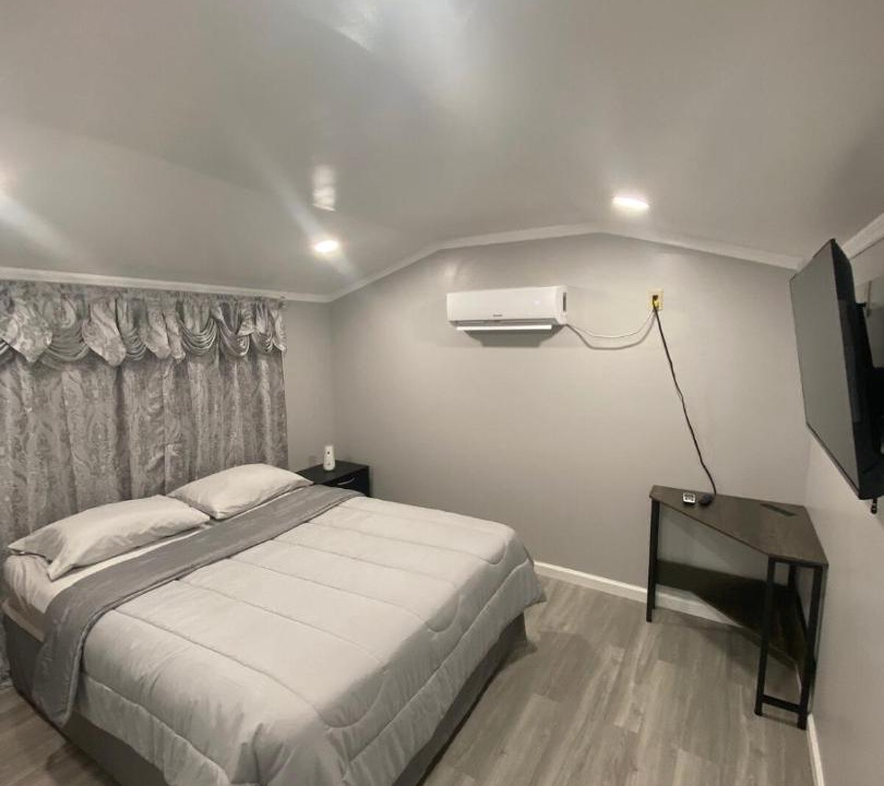 Photo of Bedroom in Limona Improvement