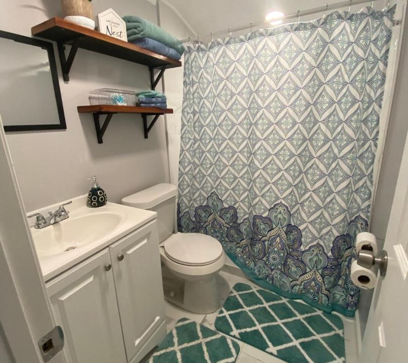 Photo of Bathroom in Limona Improvement