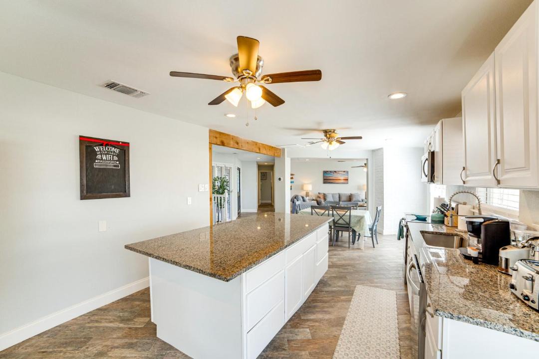 Photo of Kitchen in Seven Points