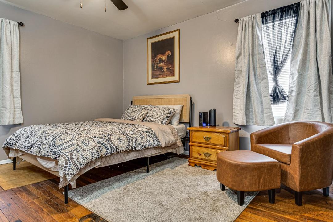 Photo of Bedroom in Martindale-Brightwood