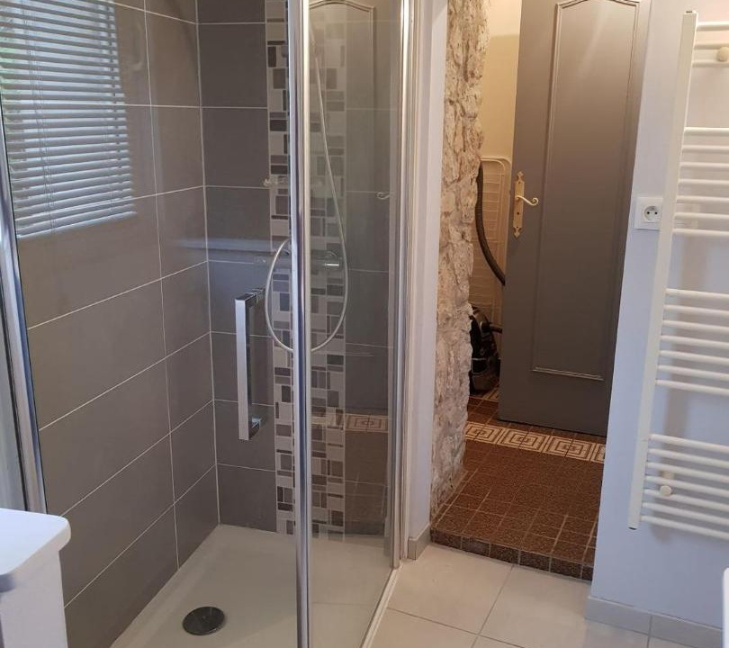 Photo of Bathroom in Chasseneuil-du-Poitou