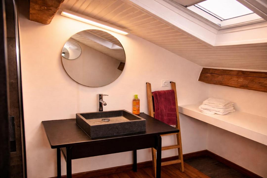 Photo of Bathroom in Maringues