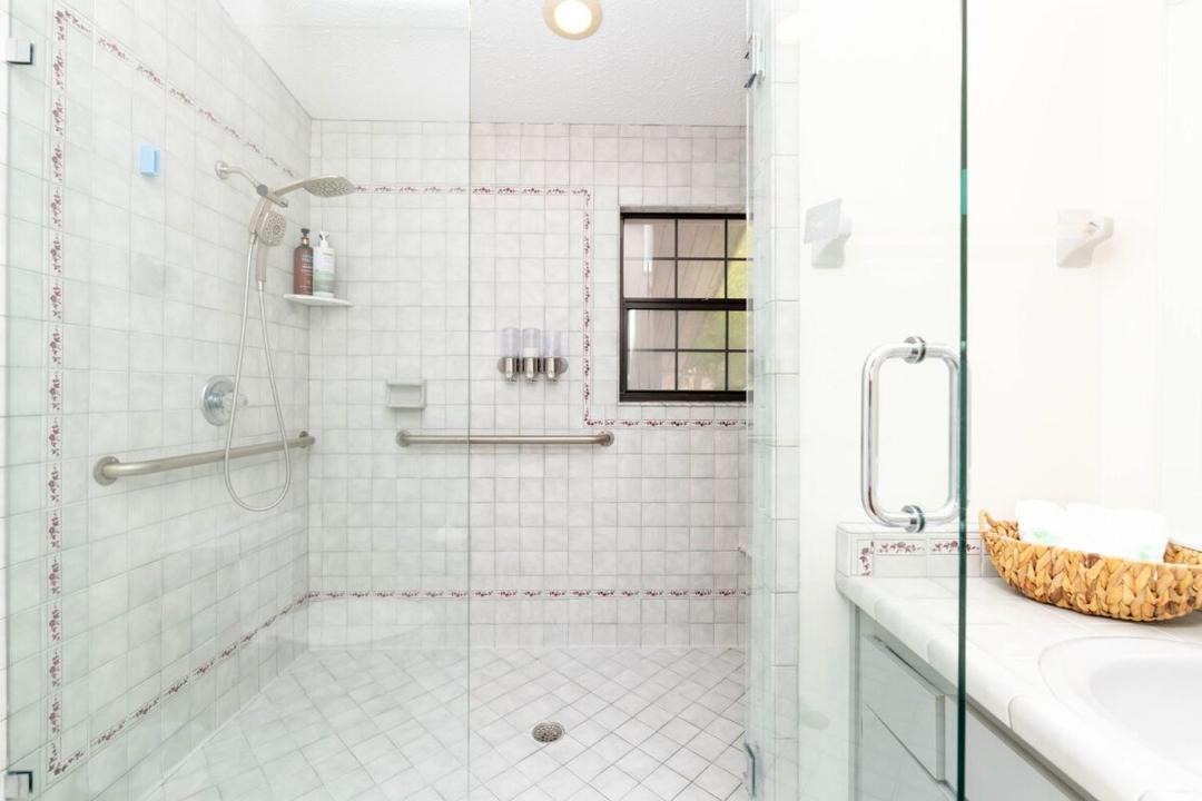 Photo of Bathroom in Riverview