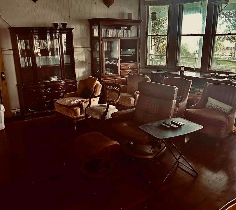 Photo of Livingroom in Naalehu