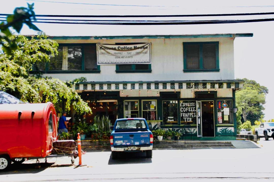 Photo of Others in Naalehu