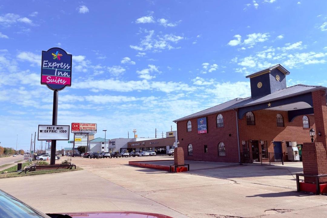 Photo of Others in Barker