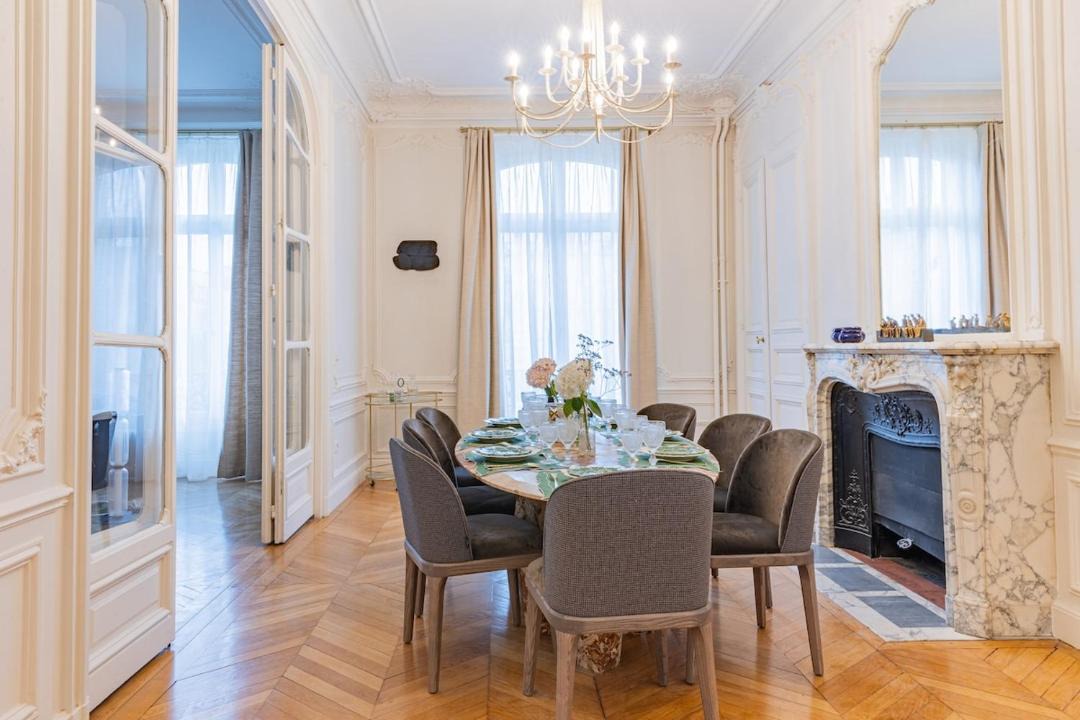 Photo of Others in Neuilly-sur-Seine