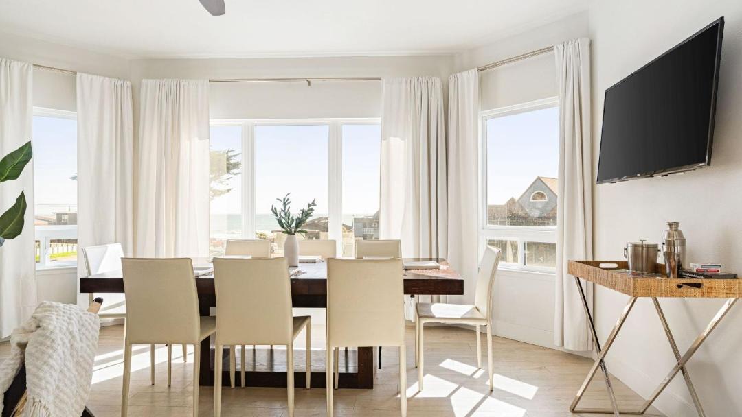 Photo of Livingroom in Cayucos