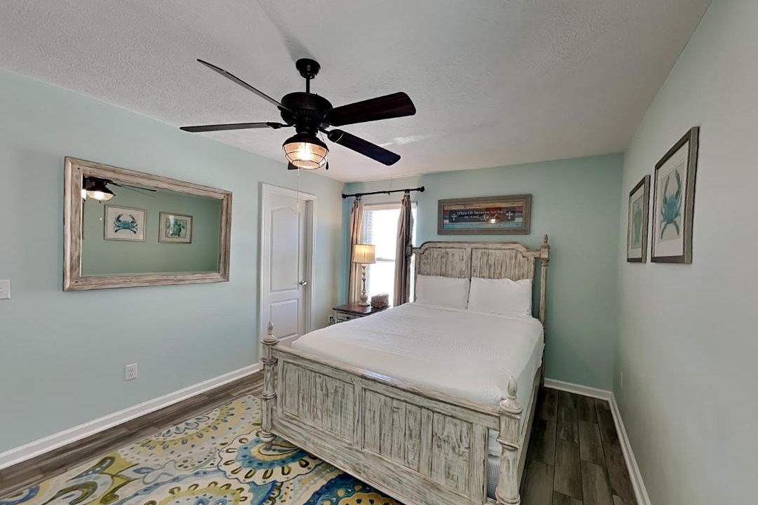 Photo of Bedroom in Miramar Beach