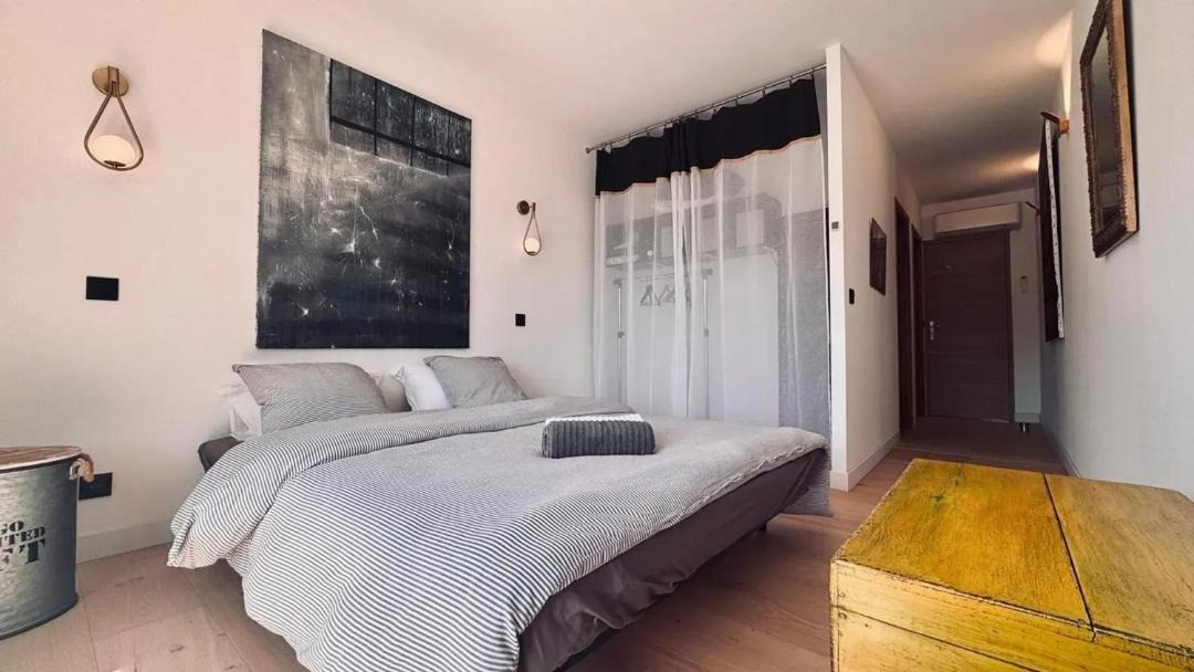 Photo of Bedroom in Aubais