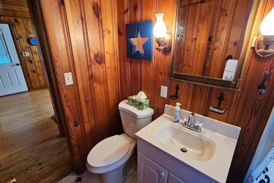 Photo of Bathroom in Grubville