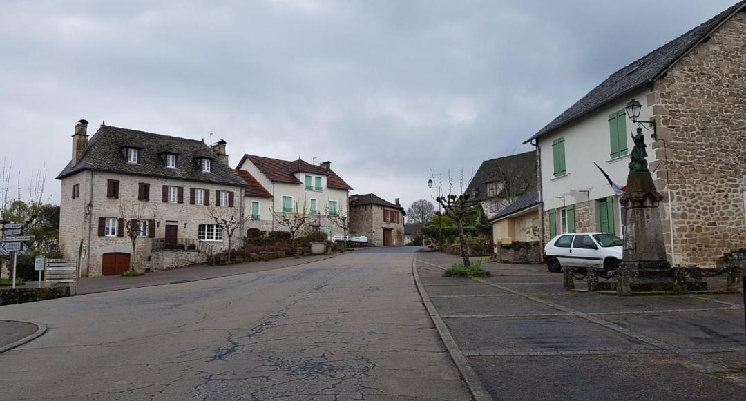 Photo of Buildings in Goulles