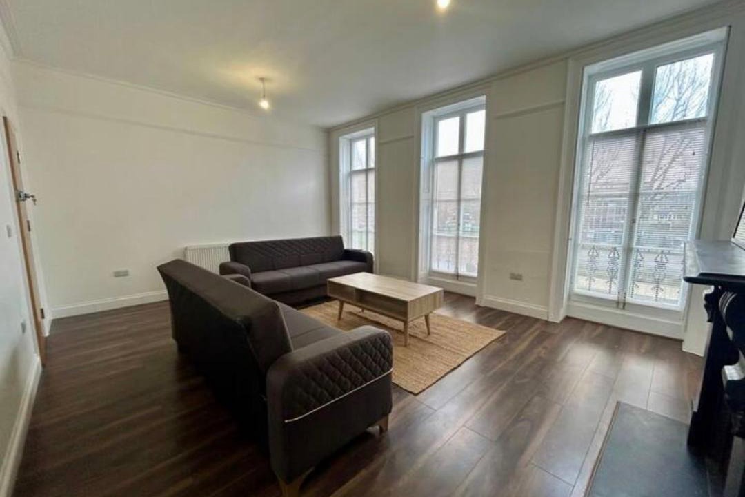 Photo of Others in Shadwell