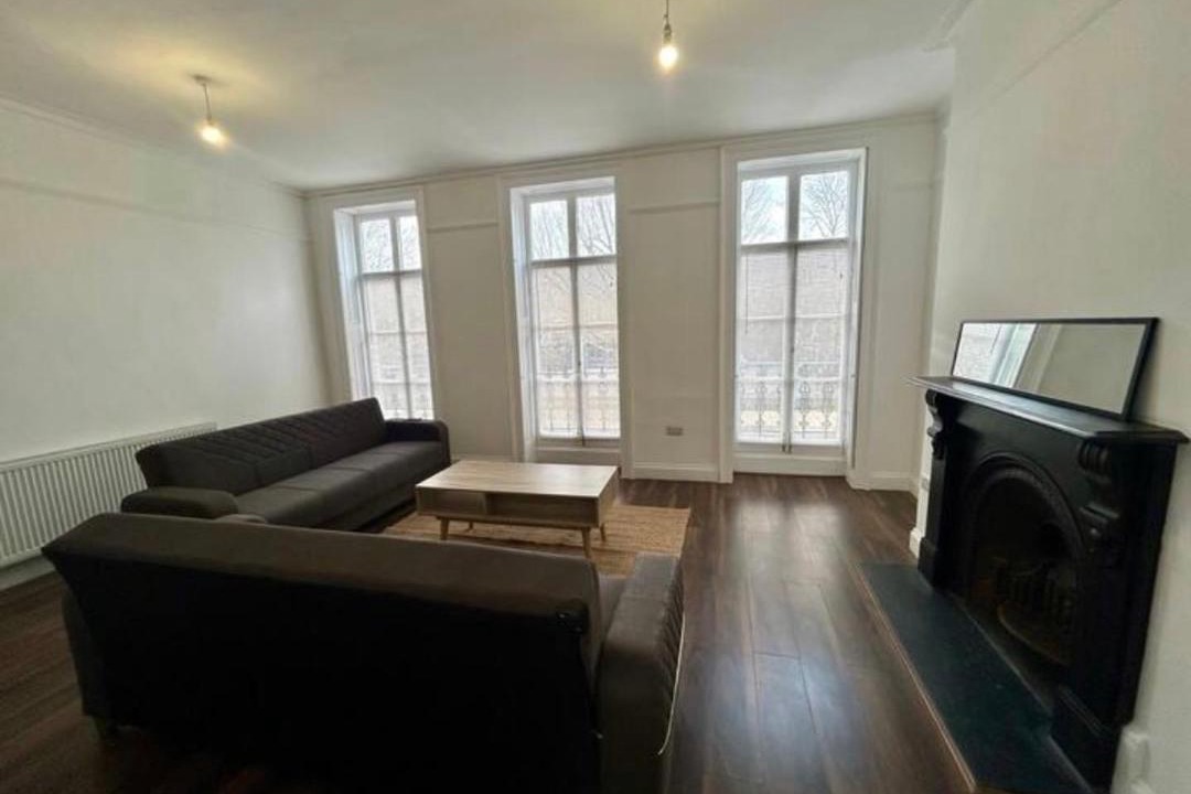 Photo of Others in Shadwell