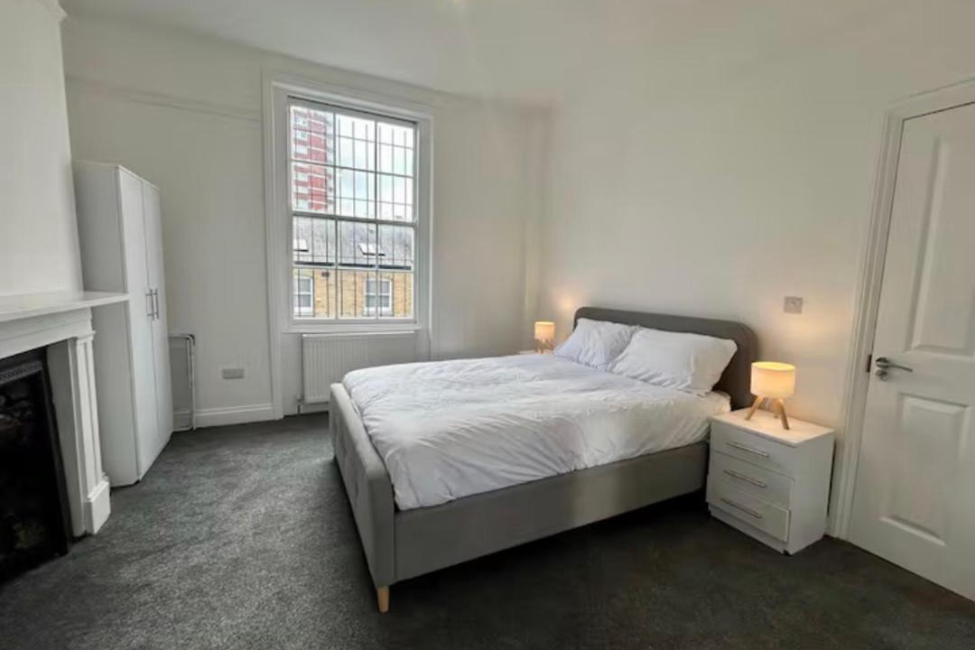Photo of Bedroom in Shadwell