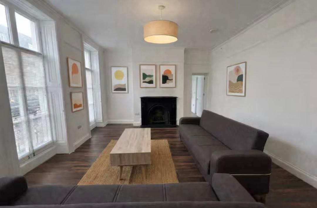 Photo of Livingroom in Shadwell