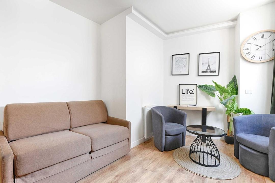 Photo of Livingroom in Quartier de la Chapelle