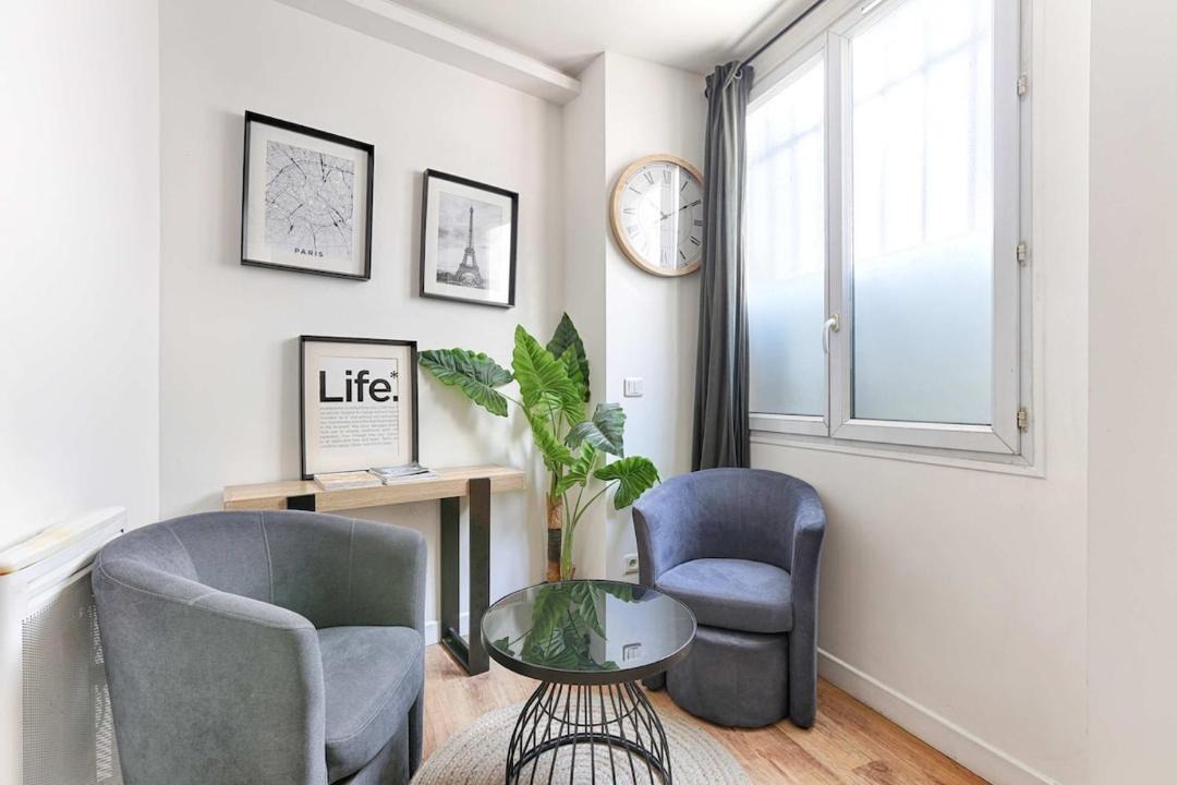 Photo of Livingroom in Quartier de la Chapelle