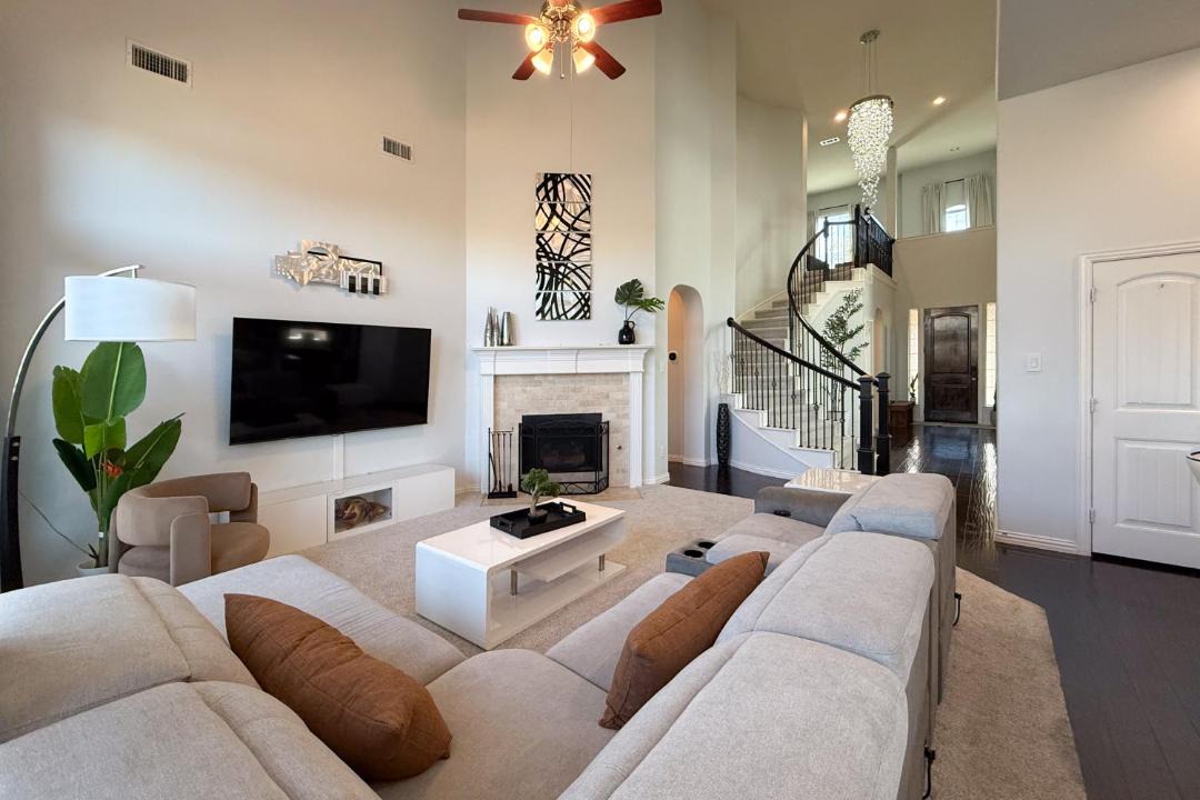 Photo of Livingroom in Little Elm
