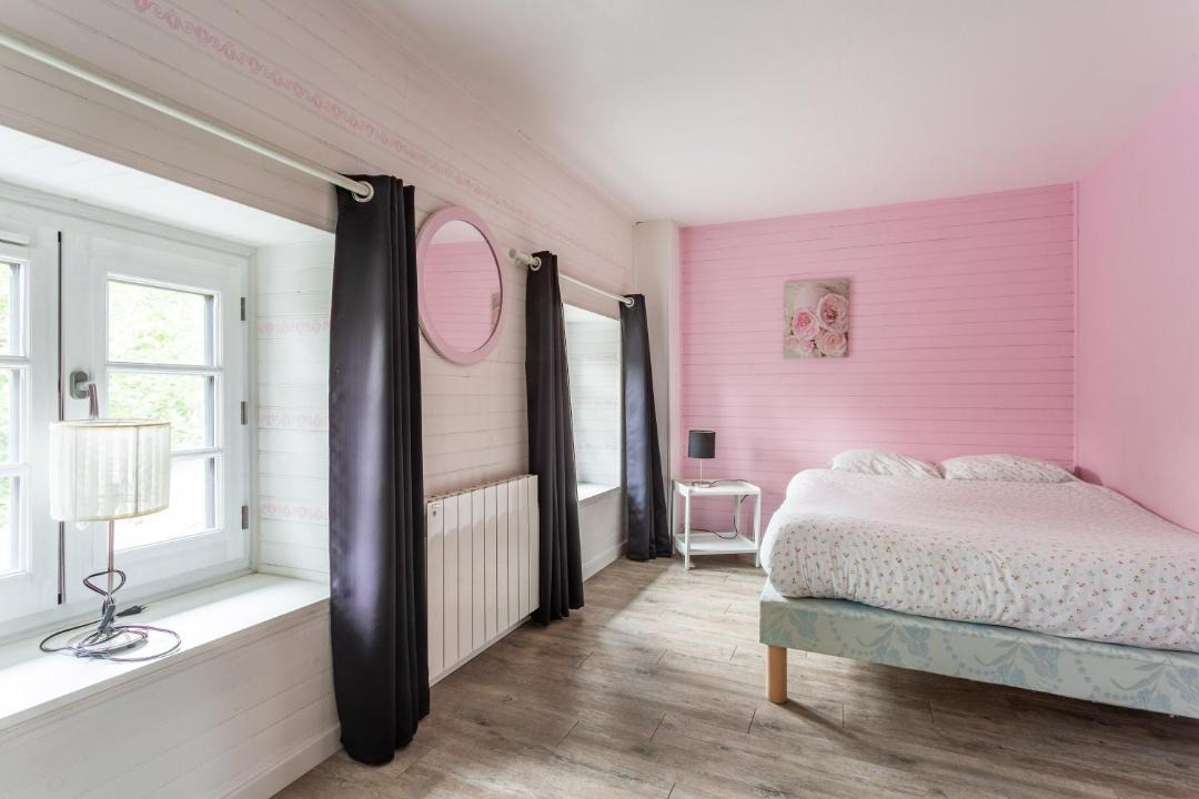 Photo of Bedroom in Saint-Lucien