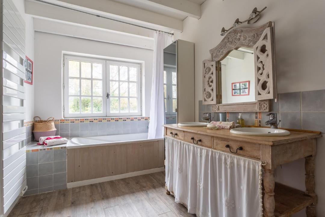 Photo of Bathroom in Saint-Lucien