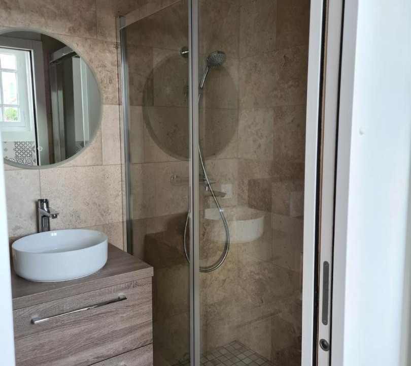 Photo of Bathroom in Luc-sur-Mer