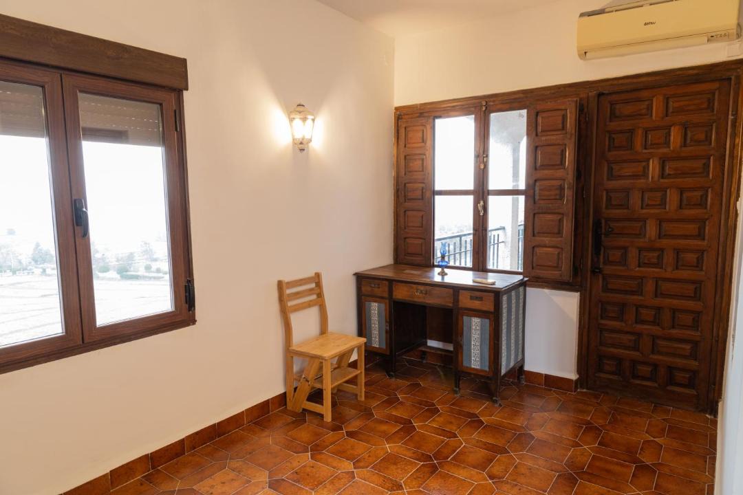 Photo of Others in Oropesa