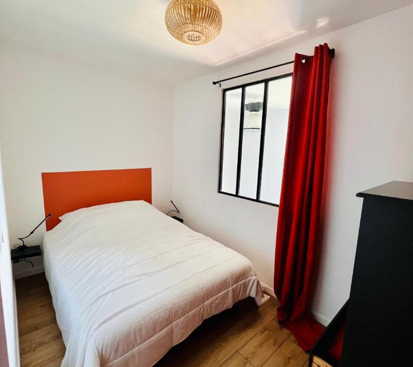 Photo of Bedroom in Lambersart