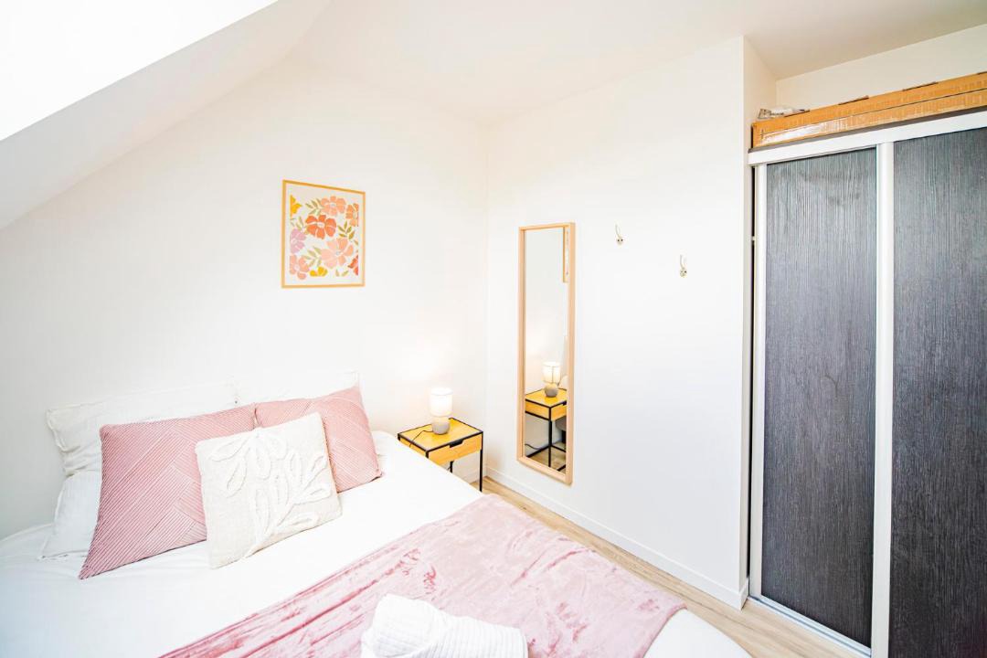Photo of Bedroom in Saint-Pierre-des-Corps