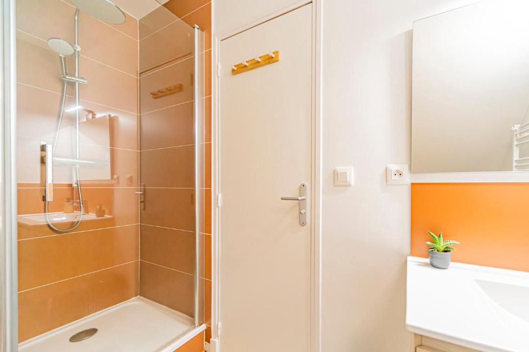 Photo of Bathroom in Saint-Pierre-des-Corps
