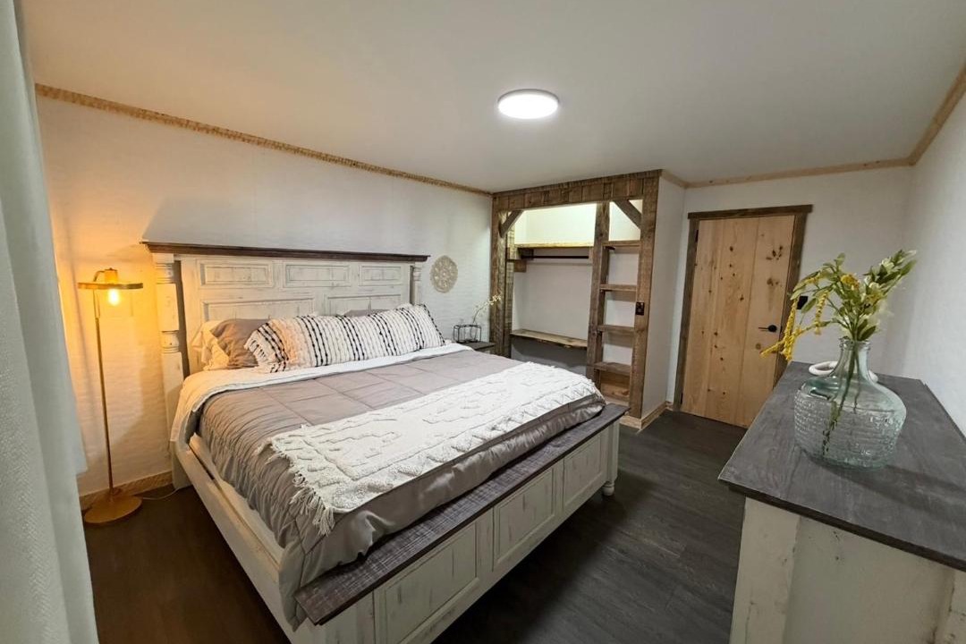 Photo of Others in Dalton