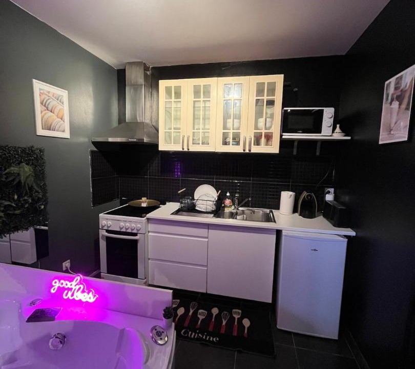 Photo of Bathroom in Mantes-la-Jolie