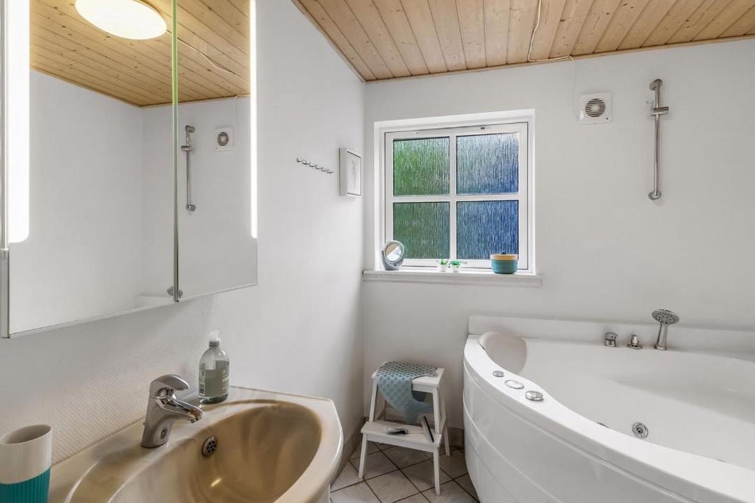 Photo of Bathroom in Skygge