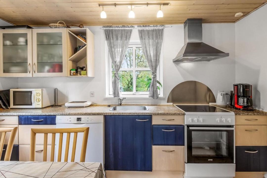 Photo of Kitchen in Skygge