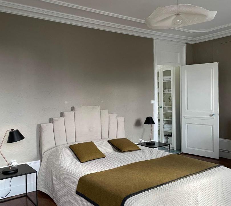 Photo of Bedroom in Louhans