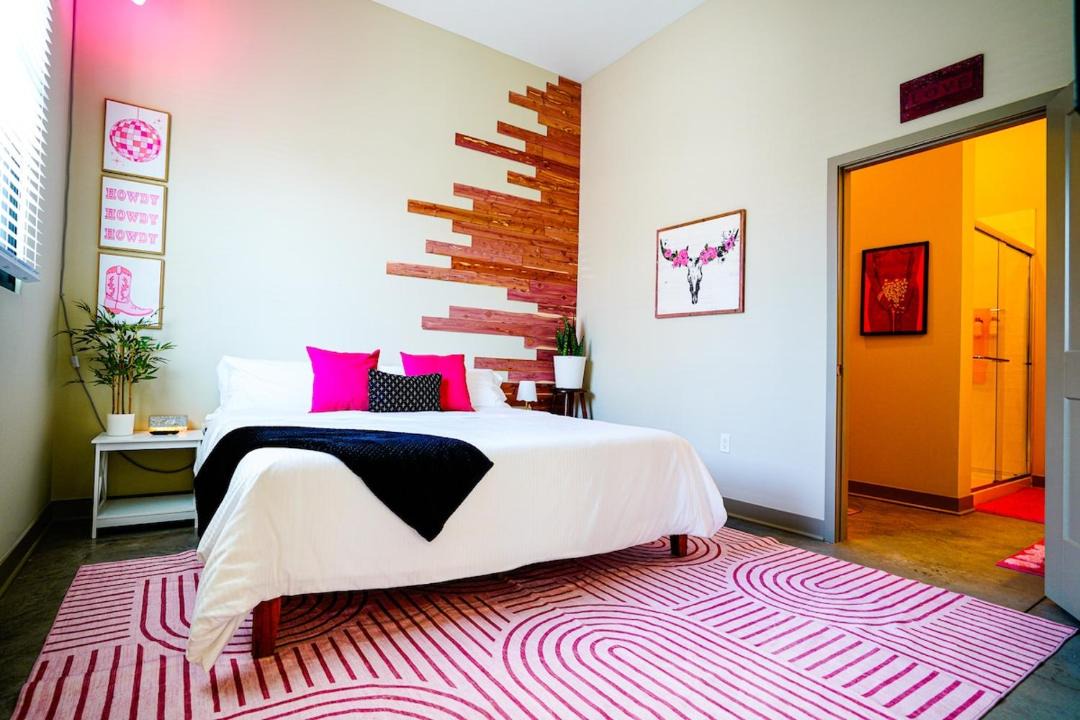 Photo of Bedroom in Lawrence