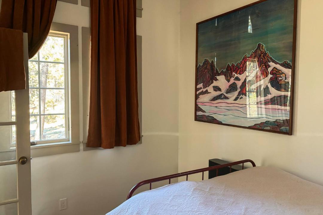 Photo of Bedroom in Three Rivers