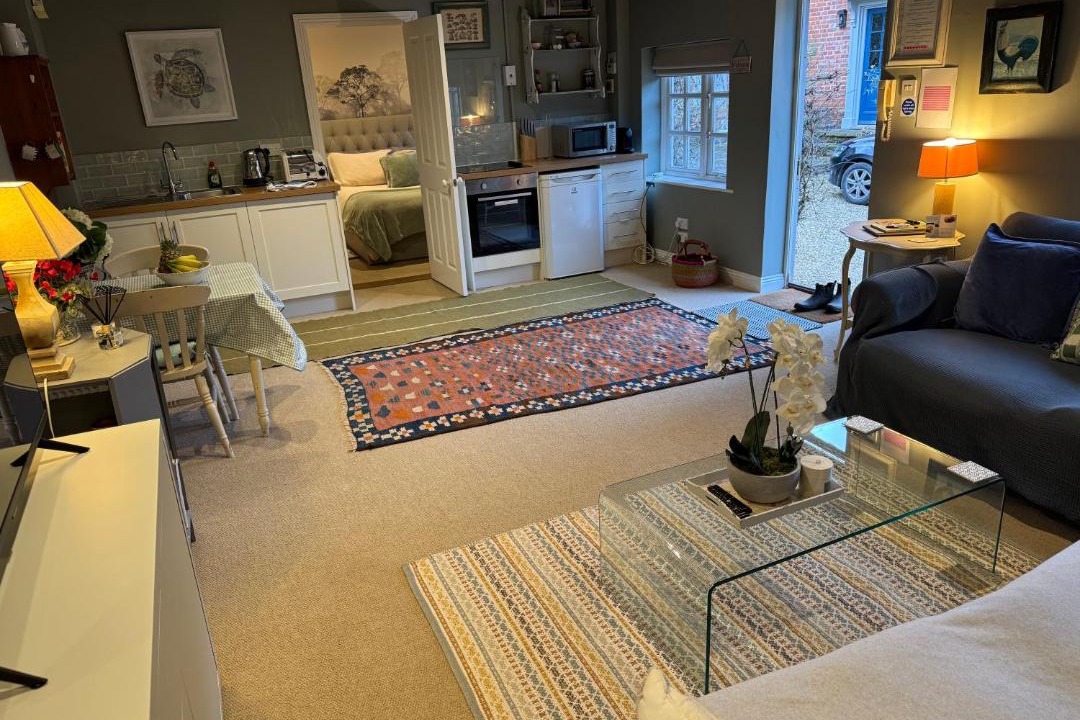 Photo of Others in Mapledurwell