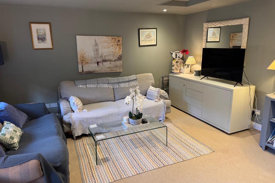 Photo of Others in Mapledurwell