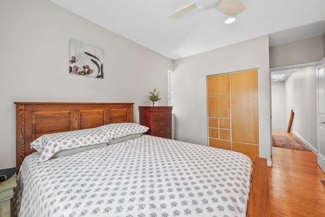 Photo of Bedroom in Stanton Park