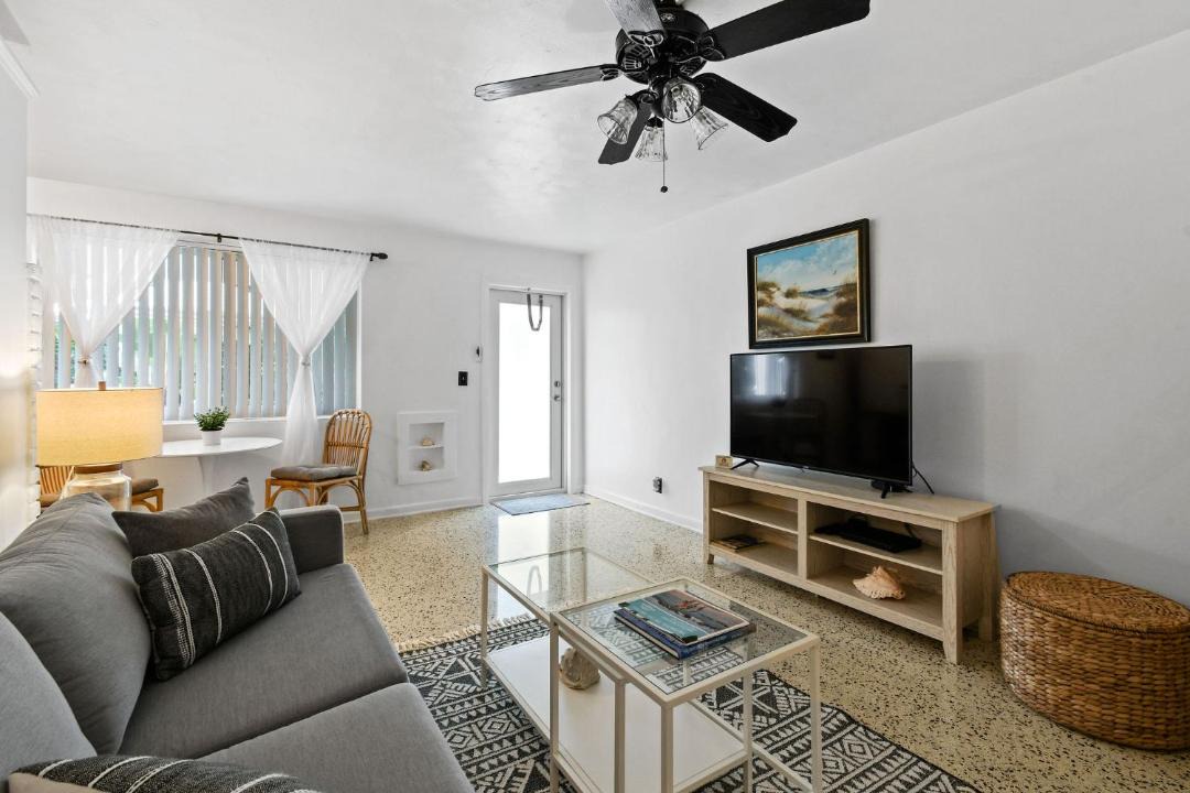 Photo of Others in Palm Beach Shores