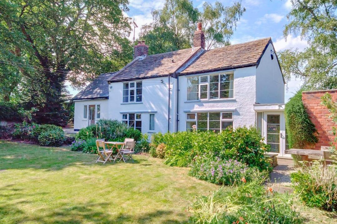 Photo of Others in Ault Hucknall