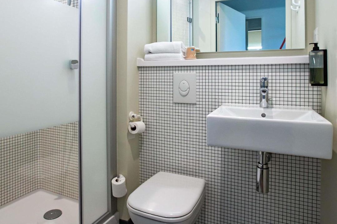 Photo of Bathroom in Millenaire