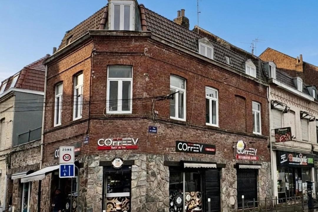 Photo of Buildings in Fives