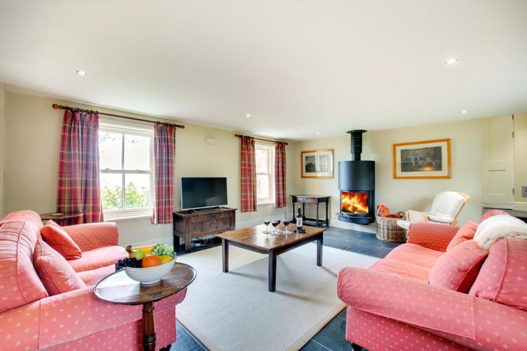 Photo of Others in Crynant