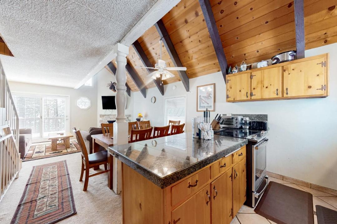 Photo of Kitchen in Mammoth Lakes