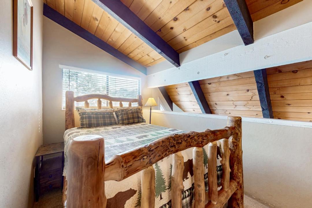 Photo of Bedroom in Mammoth Lakes